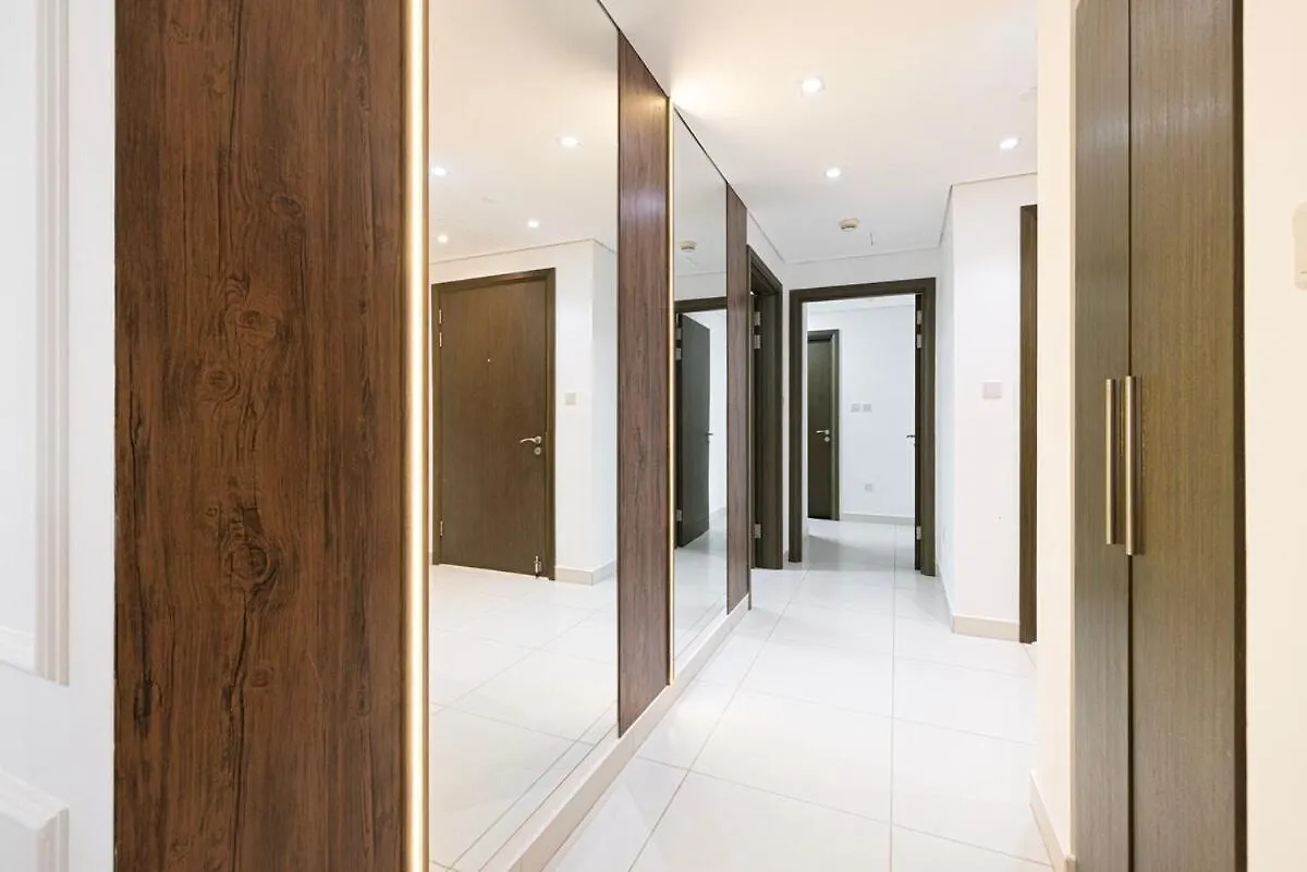 Beautiful 2 Bedroom Apartment Next To Opera I Burj View Dubai