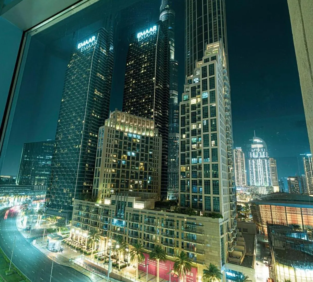 Beautiful 2 Bedroom Apartment Next To Opera I Burj View Dubai