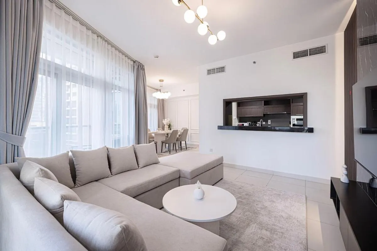 Beautiful 2 Bedroom Apartment Next To Opera I Burj View Dubai